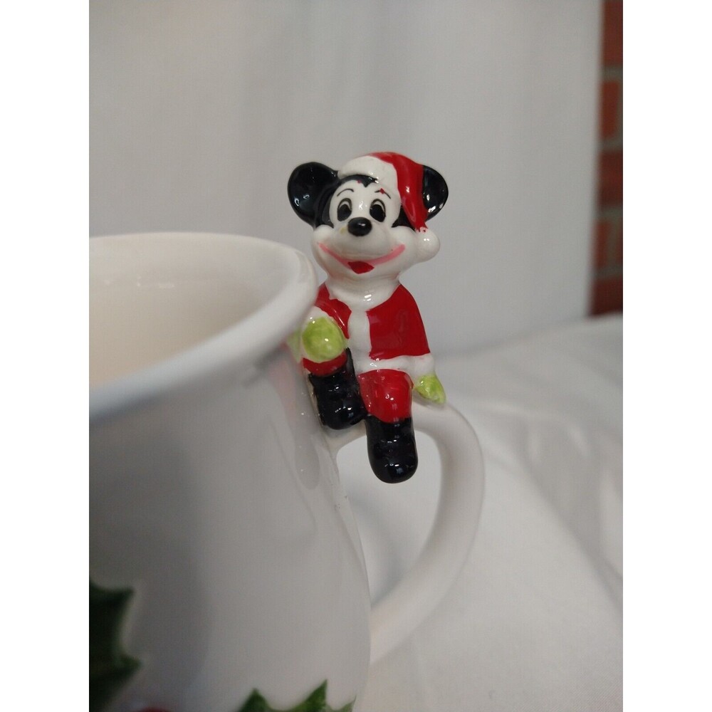 Vintage CHRISTMAS Mug Mickey Mouse on Handle W/Holly Ceramic Walt Disney Coffee - Picture 8 of 16